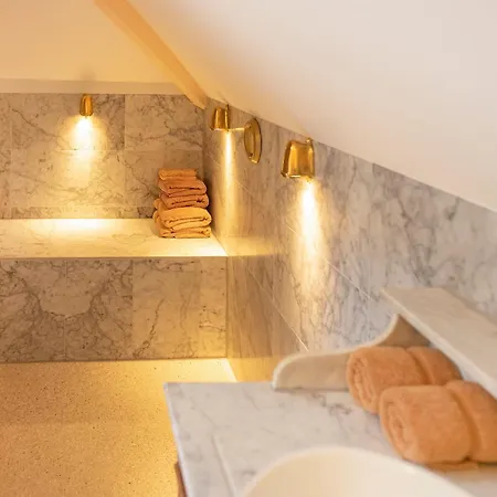 Fortuna Spinoza Otel 4*