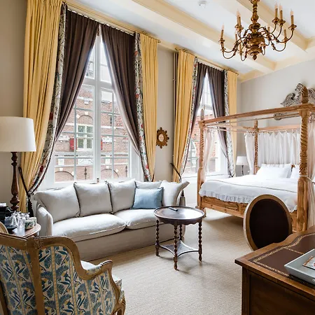 Fortuna Spinoza Hotel