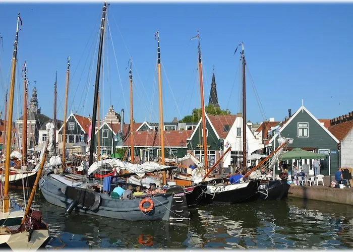 Отель Fortuna Spinoza Монникендам